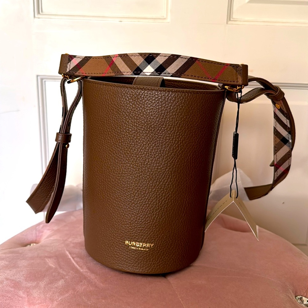 New Burberry Small bucket bag with handle and strap